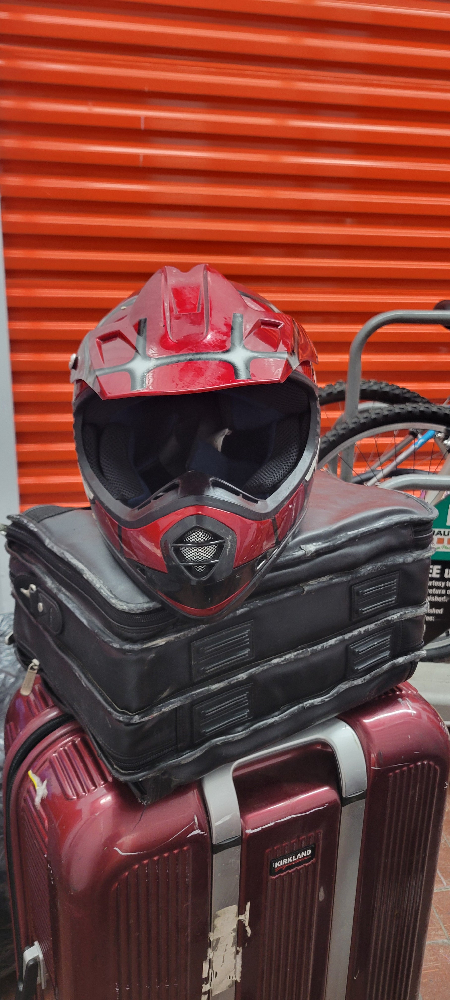 🏍️ Spider-Style Typhoon Helmet — Size Y-M — DOT Certified